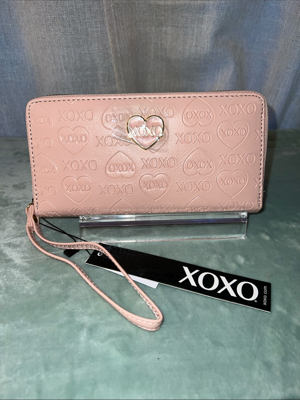 XOXO Pink Embossed Heart Zip Wristlet
